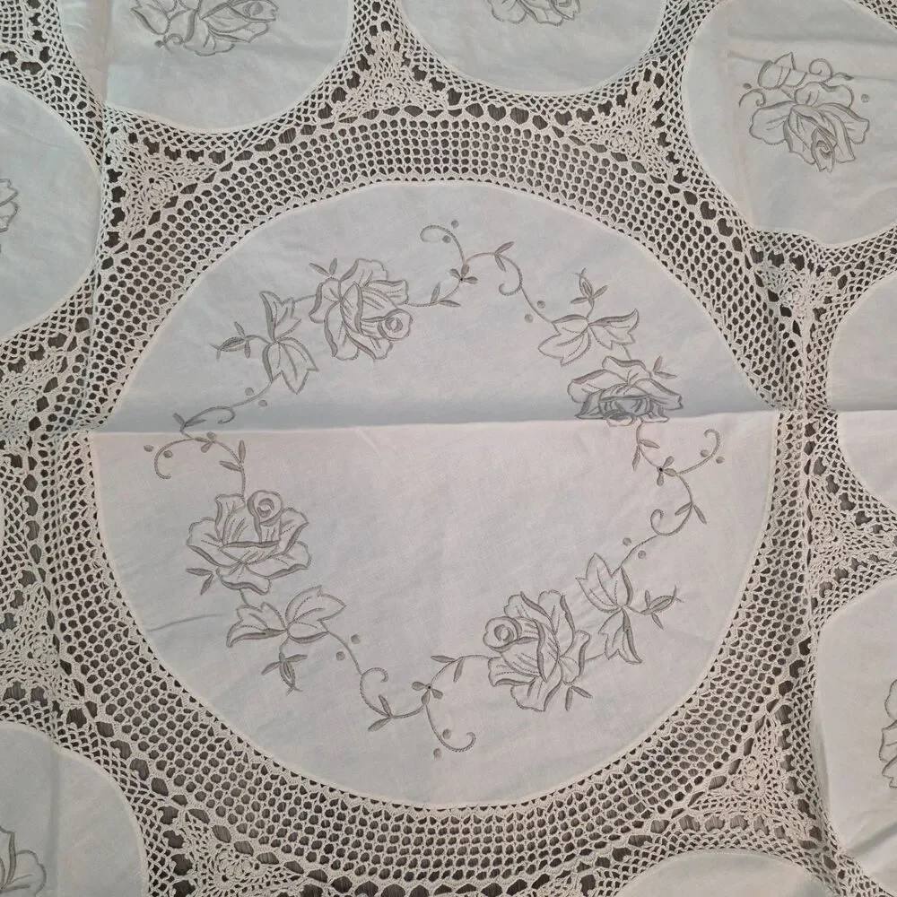 70 Inch round Cotton Crochet Lace Tablecloth Beige Vintage Woven Dining Kitchen